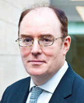 Gerard Lyons, Lk҂L(jng)yǰϯ(jng)W(xu)