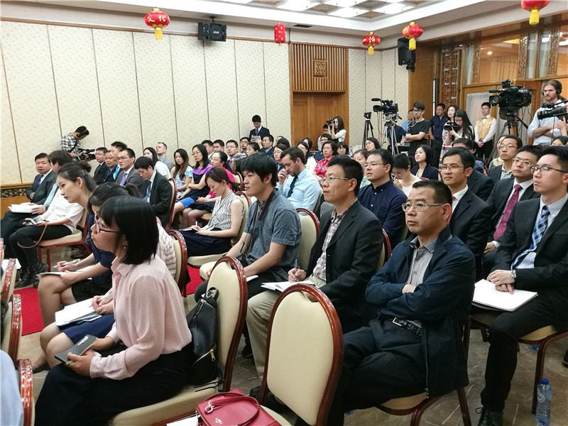 vӢʹ^ϺٲͥÛQY(ji)eӛߕzӰУ