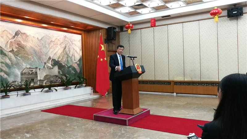 vӢʹ^ϺٲͥÛQY(ji)eӛߕzӰУ