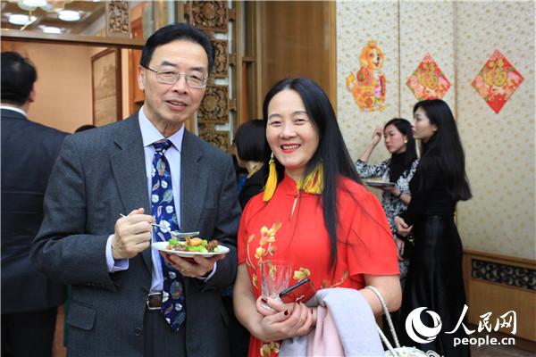 Ї(gu)vӢʹ^26ekAAS´д(hu)@Ӣ(gu)Ůꐵд(hu)ϡДz