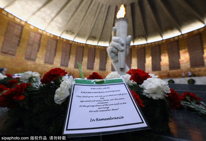 (dng)?sh)ؕr(sh)g2018618գӢmRRҮ򍏶(zhn)o(j)I(xin)h(hun)o(j)˹ָձl(wi)(zhn)Ӣv_˹ʹLindsay SkollGreg ClarkBilly Grantһͬϯ